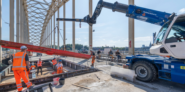 VWinfra V&R Waalbrug Nijmegen1