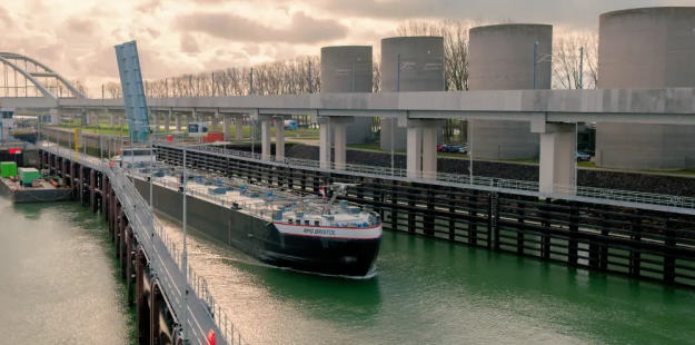 Rozenburgsesluis VWinfra VR
