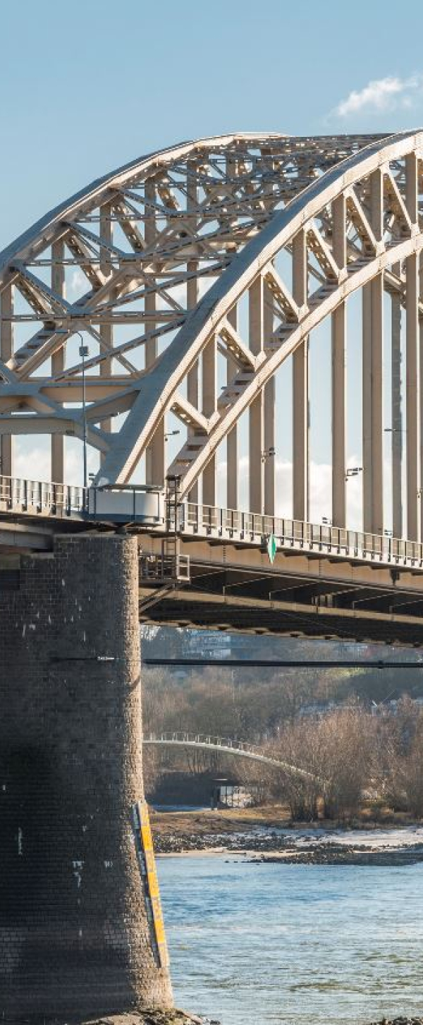 Waalbrug.JPG