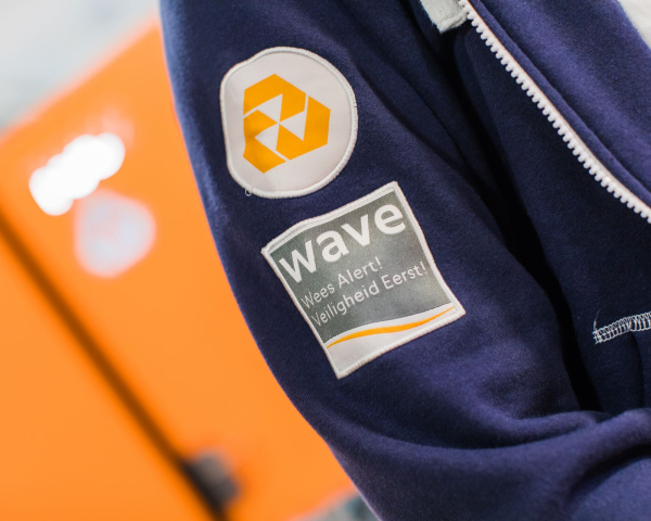WAVE foto.jpg