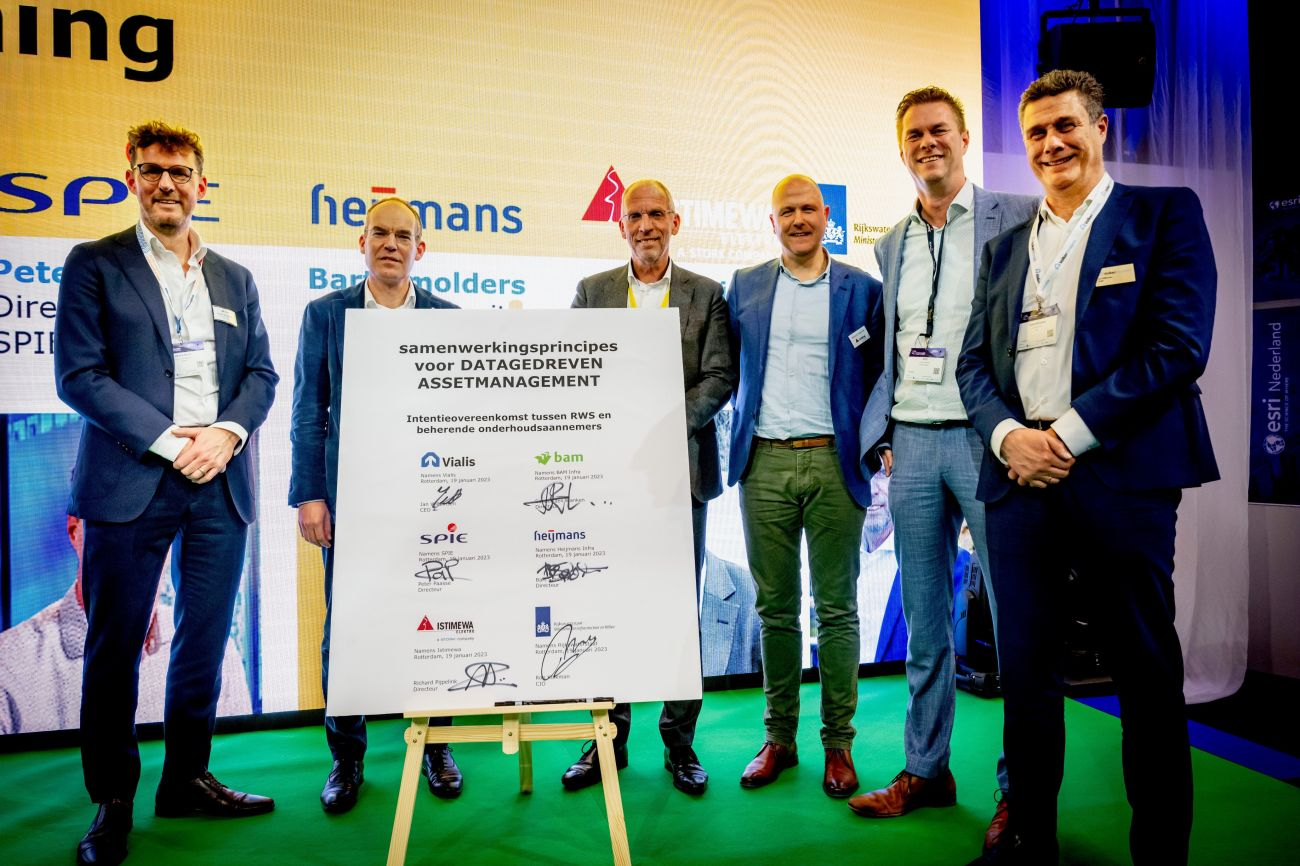Ondertekening-assetmanagemenxt_tcm26-322915.jpg
